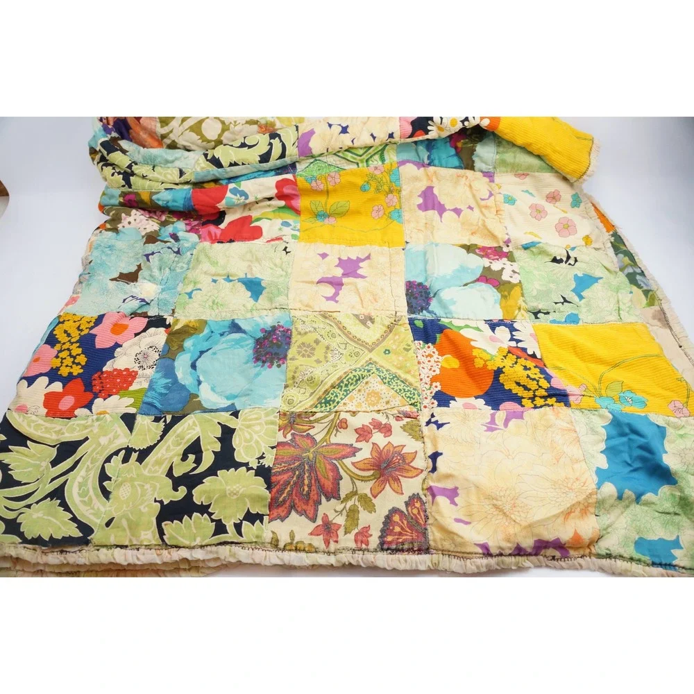Handmade Patchwork Quilt Multicolor Floral Paisley Ruffled Edge Fair
